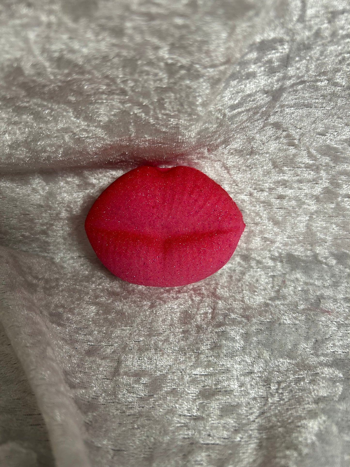 Mini Bath Bomb- Lips