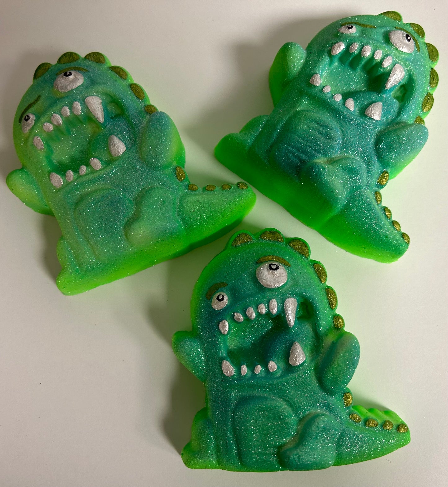 Wonky Eye Dino- Bath Bomb- Passionfruit Slushie
